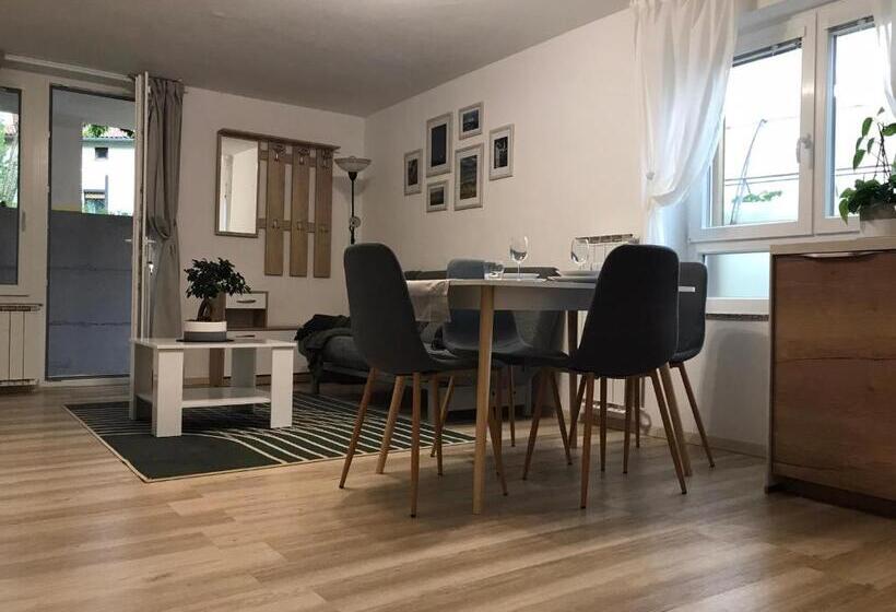 Koradinovi   Pod Vrtom