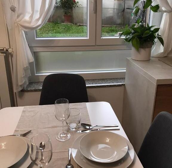 Koradinovi   Pod Vrtom