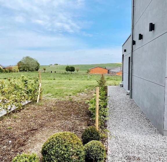 Le Nine, B&b Au Coeur De Falaën