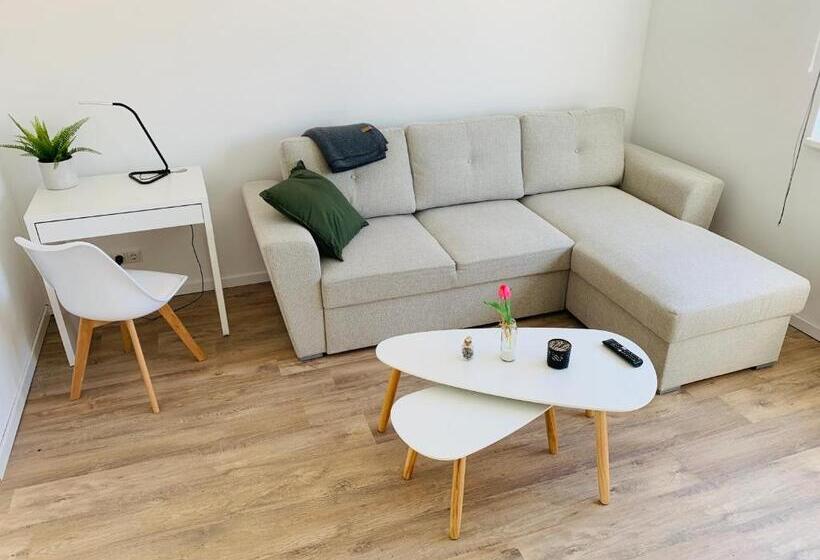 Feddersen Living Kernsanierte Ferienwohnungen   Gemütlich   Netflix   Voll Ausgestattet   Zentral