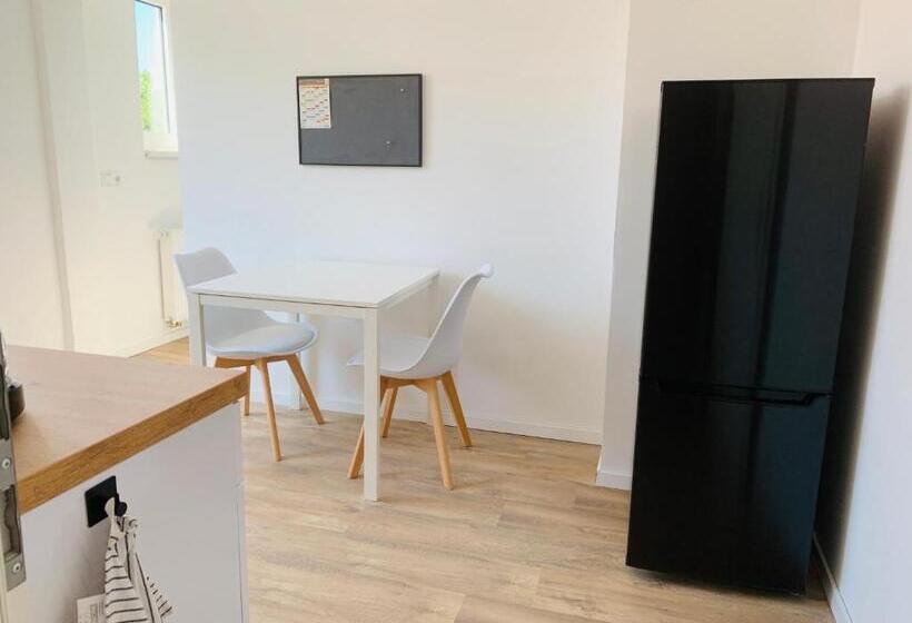 Feddersen Living Kernsanierte Ferienwohnungen   Gemütlich   Netflix   Voll Ausgestattet   Zentral