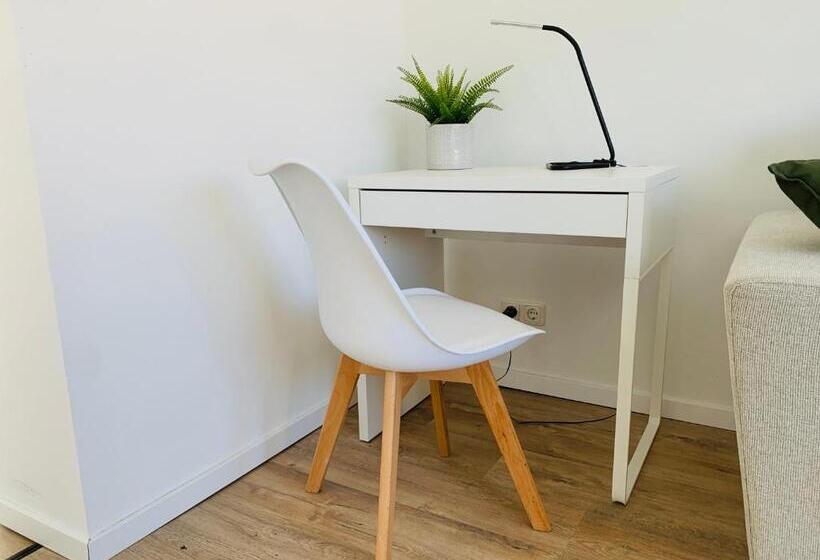 Feddersen Living Kernsanierte Ferienwohnungen   Gemütlich   Netflix   Voll Ausgestattet   Zentral