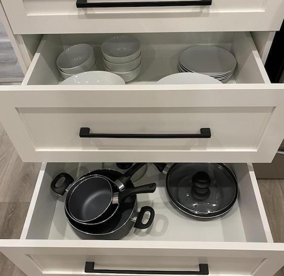 Luxurious And Spacious Apartment With 2 Bedrooms And 2 Baths