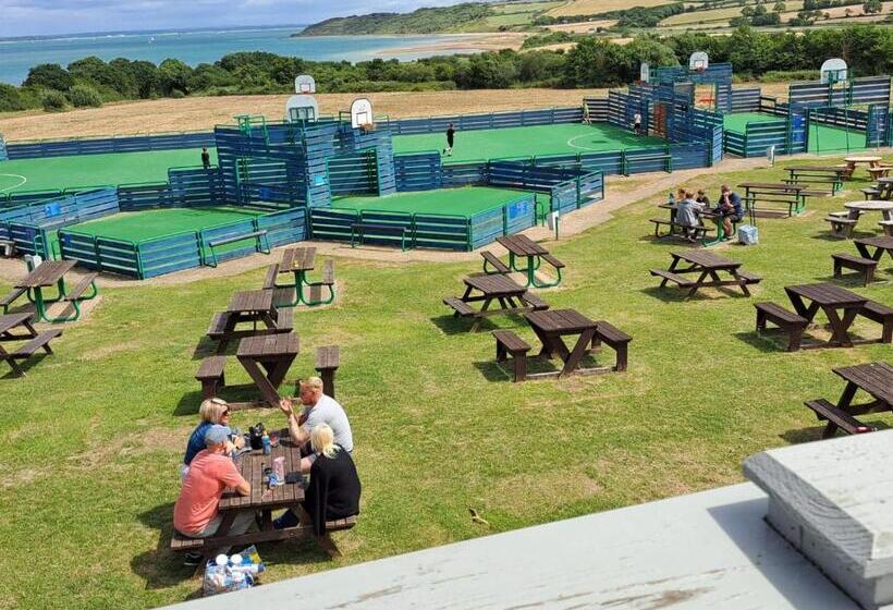 Luxury New 3 Bed Caravan With Stunning Sea View On Private Beach In Thorness Bay