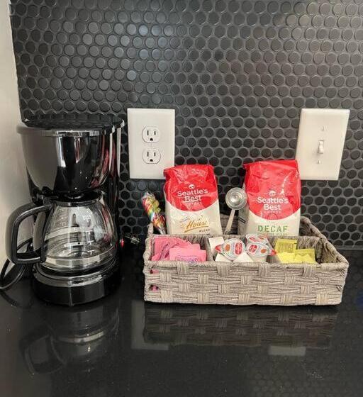 Modern 1bd Studio Apt In Plaza Midwood With Community Pool