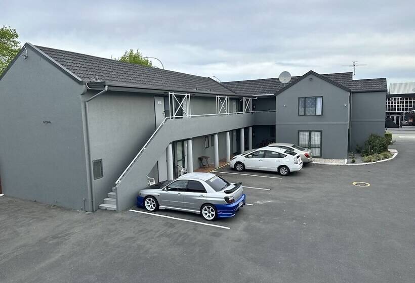 汽车旅馆  Samhil Motor Lodge