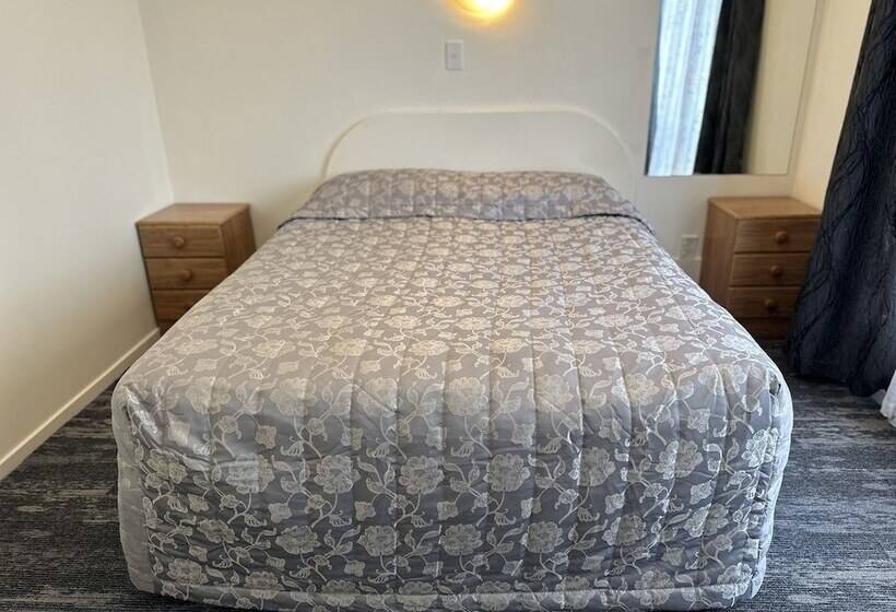 汽车旅馆  Samhil Motor Lodge