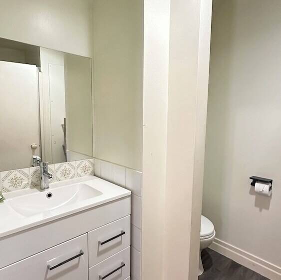 汽车旅馆  Samhil Motor Lodge