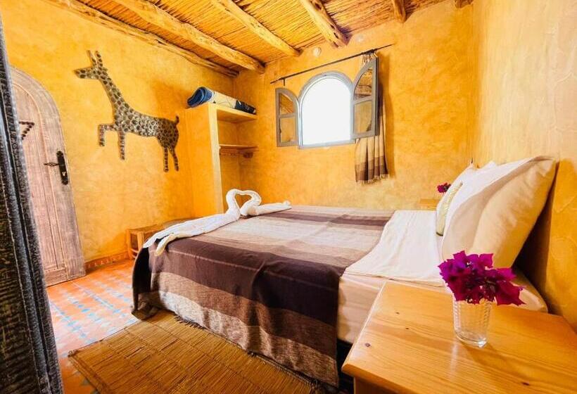 ペンション Dar Boujdaa