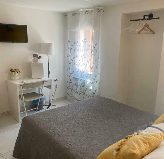 بنسيون Laguna Blu Camera Sole Con Terrazza Panoramica In Comune