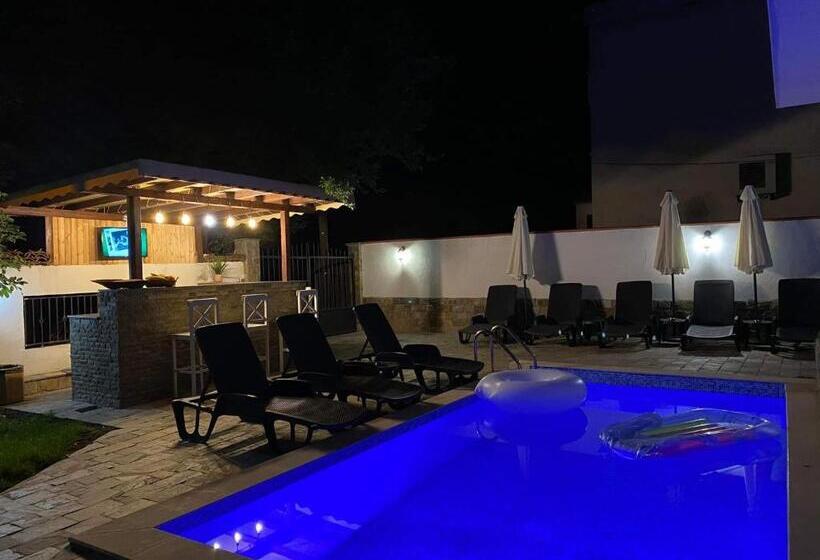 膳宿费 Villa Aqua Family