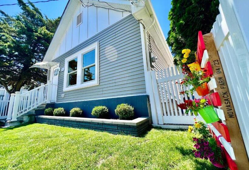 Unique Wildwood 3 Br 1,5 Ba Entire House In The Heart Of Wildwood!