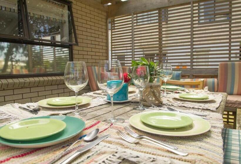 Vintage Pohutukawa   Whangamata Bach