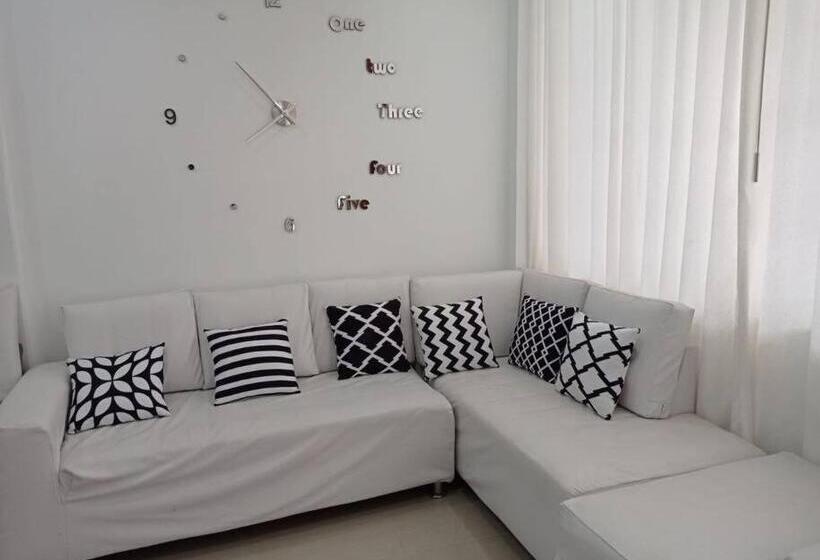 Apartamento Amoblado En Tacna