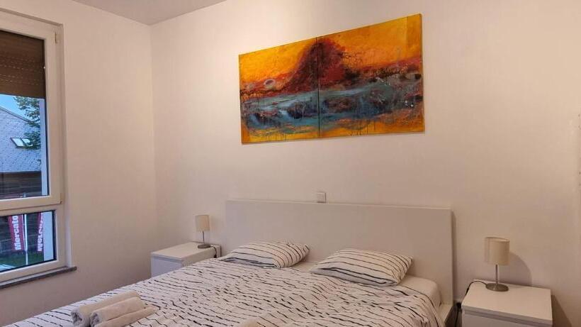 Apartma Valan