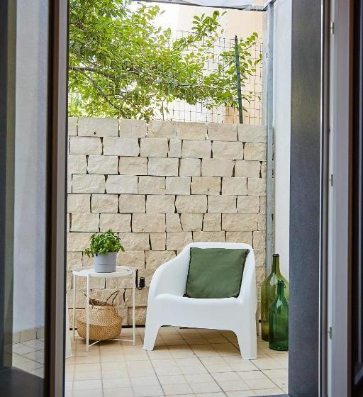 تختخواب و صبحانه Dimora Terranova Charming Rooms