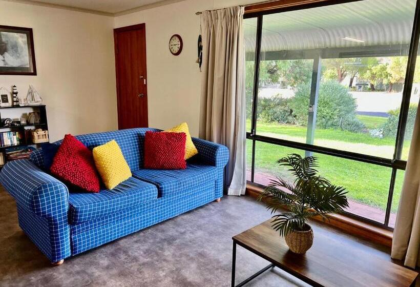 Da Ja Surf   Pet Friendly