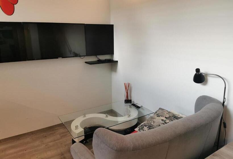 Dreamy Center Location