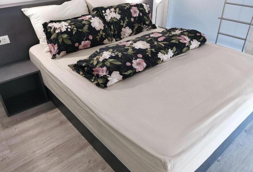 Dreamy Center Location