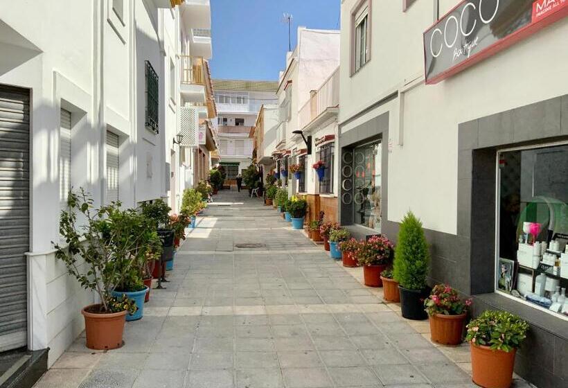 Family Villa With Pool, Walk To Beach, Restaurants And Shopping