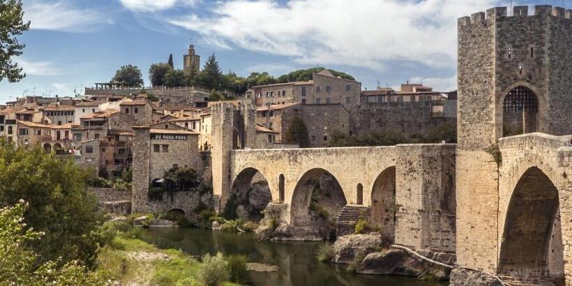 Family Villa With Pool, Walk To Beach, Restaurants And Shopping