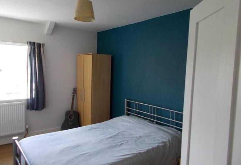 Farmer Bob S Farmhouse