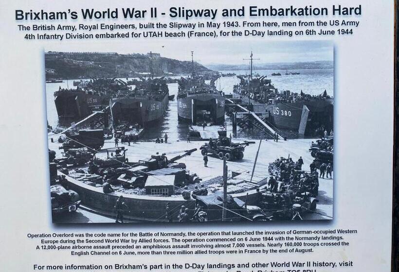 Harbour View Ground Floor Flat With Private Parking, Only 5 Mins Walk To Harbour