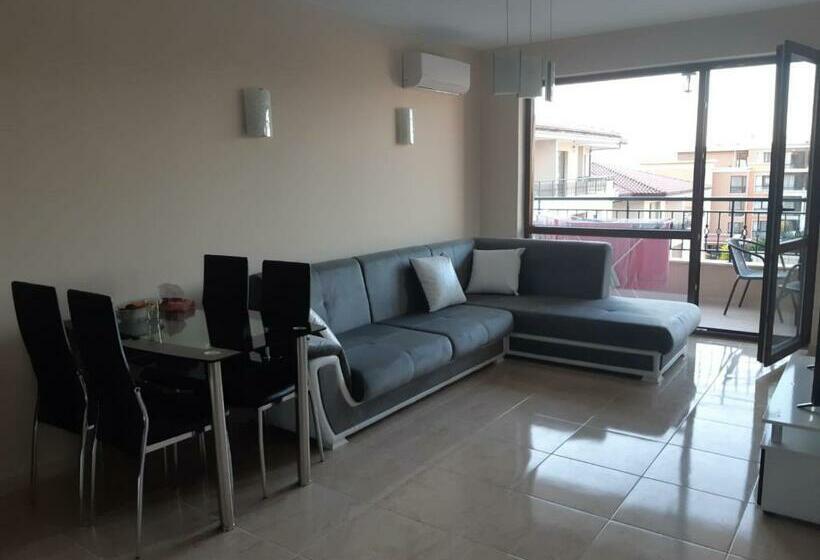 Helen S Appartment By The Sea