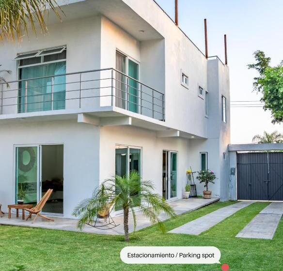 Hostpal Vida Casa Kuxtal