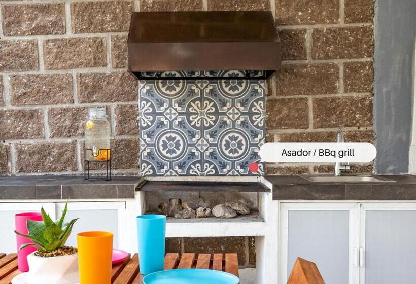 Hostpal Vida Casa Kuxtal