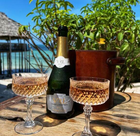 Отель Z Lodge Zanzibar