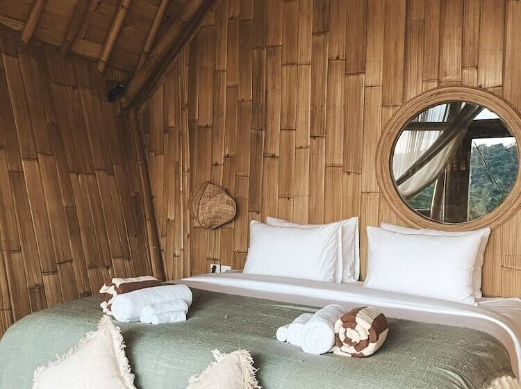 Kalma Bamboo Eco Lodge