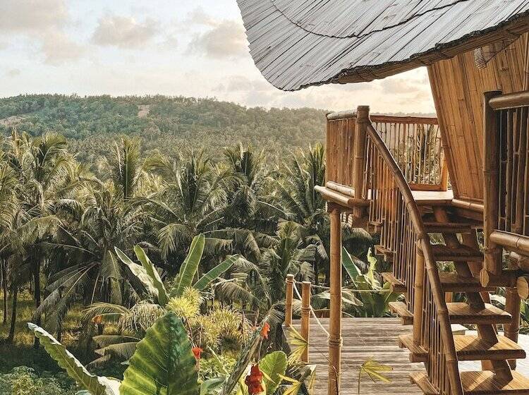 Kalma Bamboo Eco Lodge