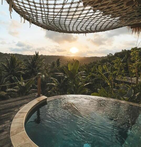 Kalma Bamboo Eco Lodge