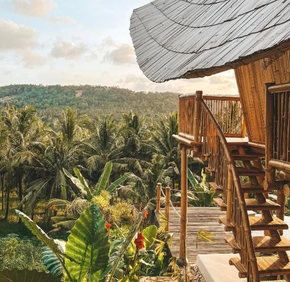 Kalma Bamboo Eco Lodge