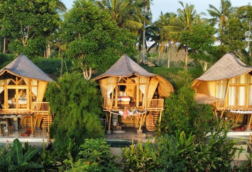 Kalma Bamboo Eco Lodge