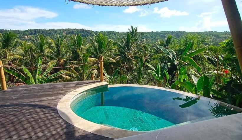 Kalma Bamboo Eco Lodge