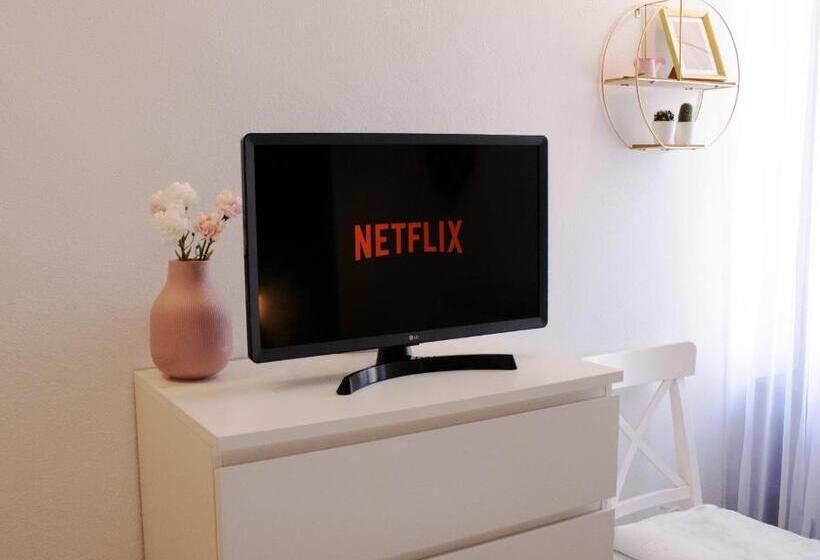 La Ringhiera Tropicale Bilocale Con Parcheggio E Self Check In