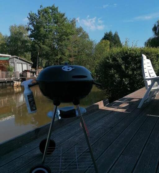 Le Canard: Rustig Genieten Aan Het Water