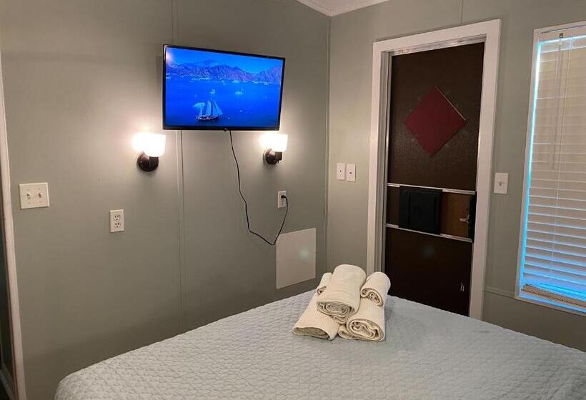 Model Home Near Camp Lejeune With Water View