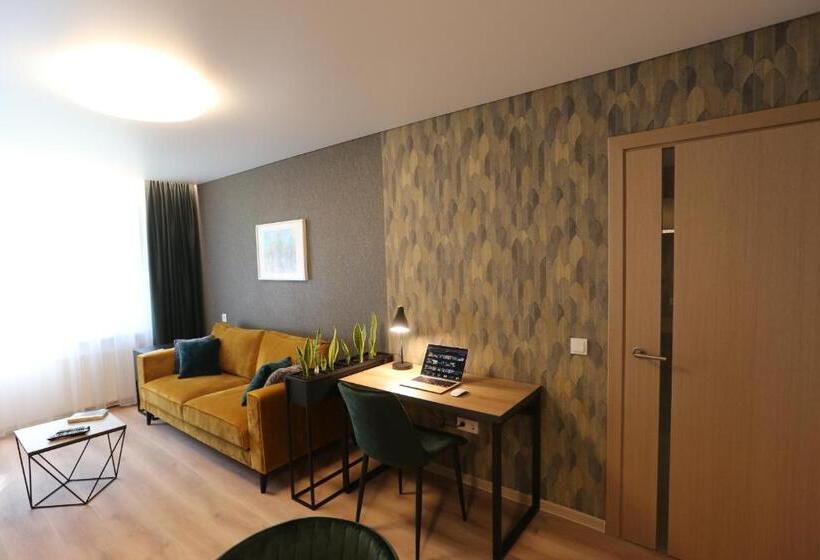 Modern 2 Room Apartment Free Parking Netflix