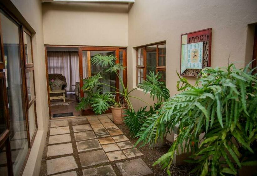 펜션 Karoo House, Somerset East