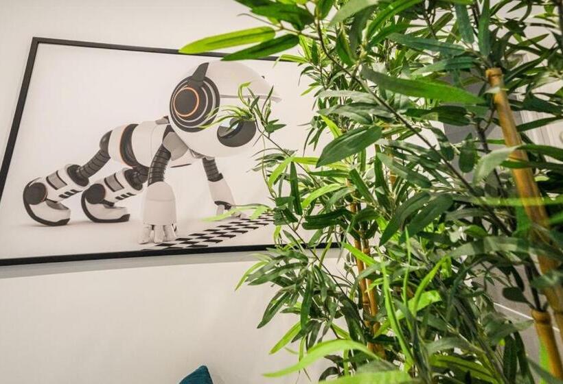 بنسيون Run House 07 Rooms & Apartments