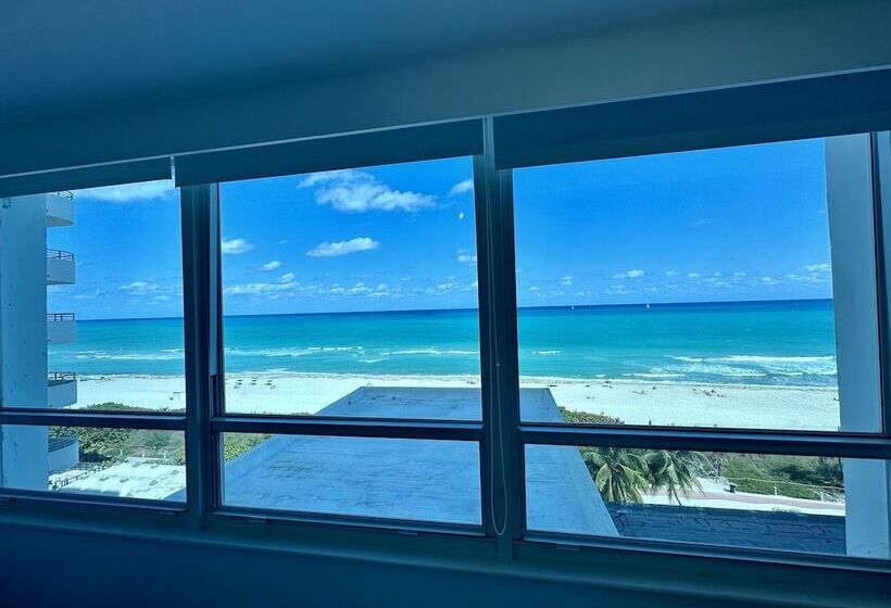 Seastays Apartments
