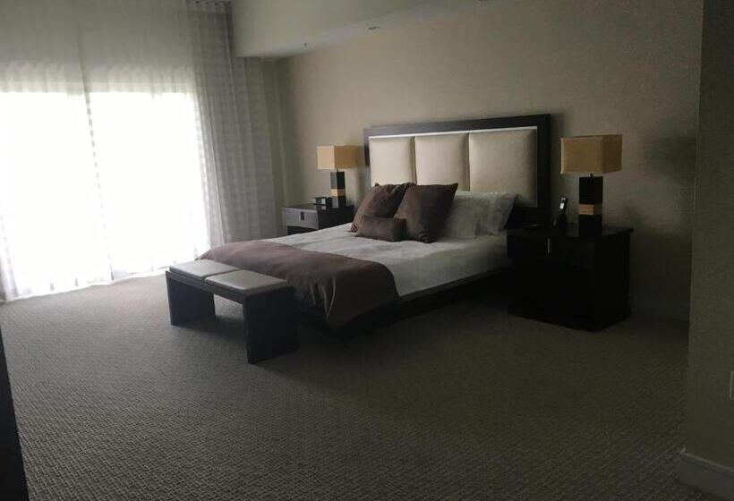 Doral 2 Story Villa 3 Bed 4 Bath At Provident Doral At The Blue Miami