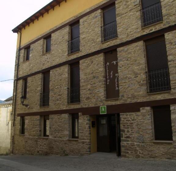 Albergue Rural L Almada De Yebra