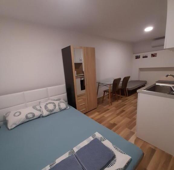 Apartment Cozy Home 3