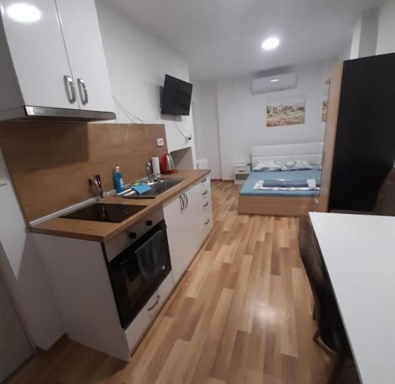 Apartment Cozy Home 3