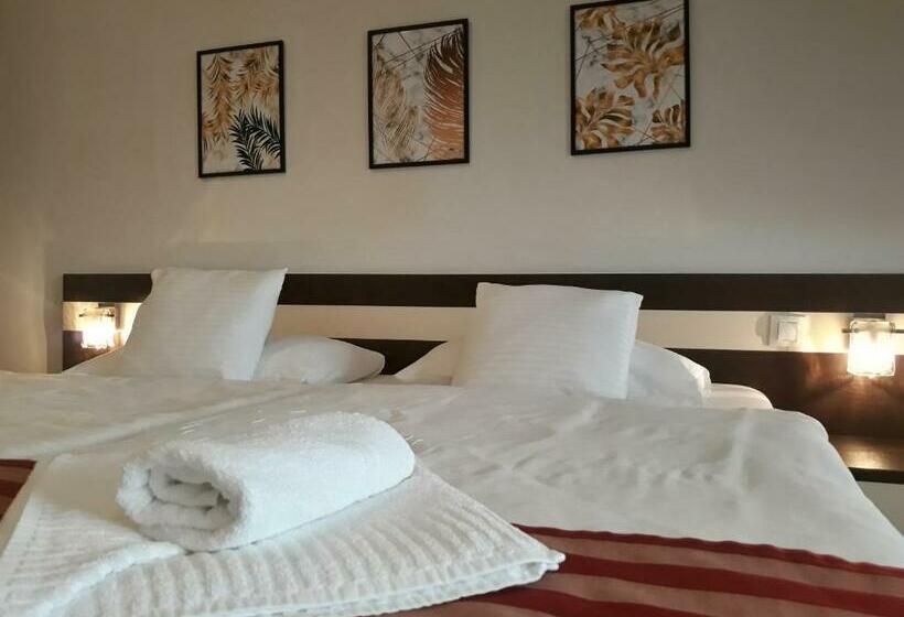 Apartmán Athos Bešeňová   Hotel Bešeňová