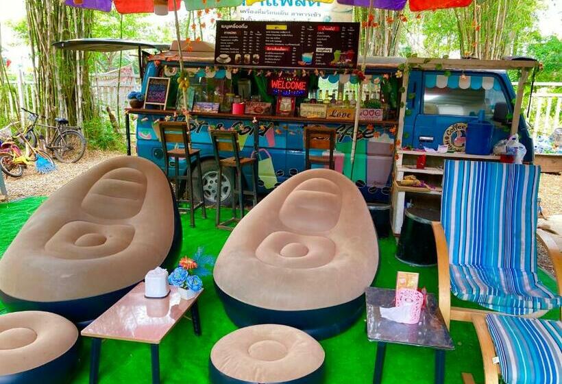 민박 บ้านอบอุ่น By The Mountain Ozoneบ้านโอโซนขุนเขาแก่งกระจาน